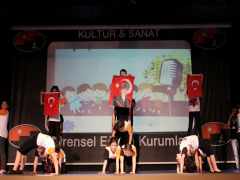 Evrensel Kolej